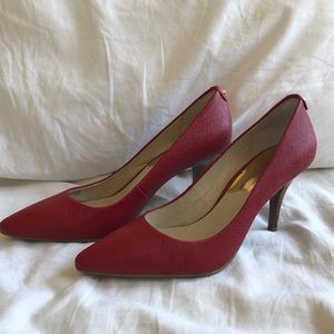 Michael Kors Flex Mid Pump